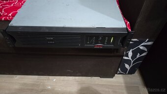 UPS APC Smart 3000 - SUA3000RMI2U - 3