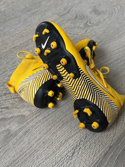 Dětské kopačky a sálovky Nike vel. 32 - 3