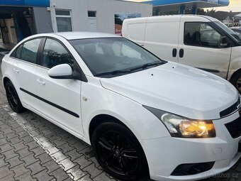 Chevrolet Cruze 2.0 - 3