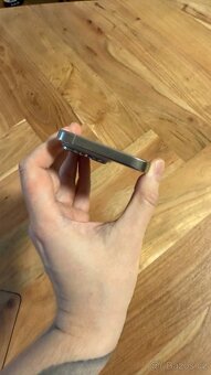 iPhone 16 pro - 3
