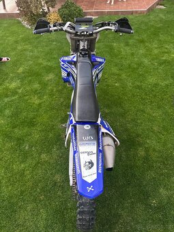Yamaha YZF250 - 3