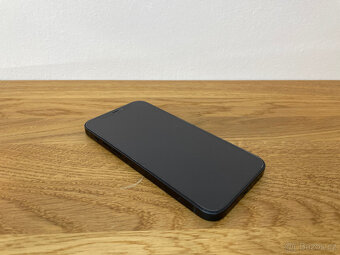 Apple iPhone 12 128GB Black - perfektní stav,baterie 83% - 3