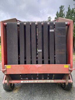 Lis na kulaté balíky - 3