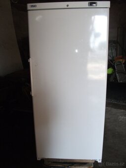 mrazák , chladící vitrína - 3