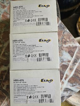 Prodám 3ks nové napěťové relé ELKO HRN-45N - 3