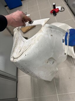 Laminátové kapoty r6 - 3