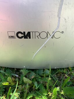 Parní napařovač oděvu Clatronic - 3