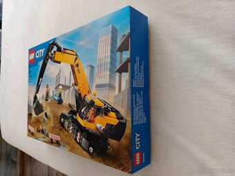 Lego City 60420 Žlutý bagr - 3
