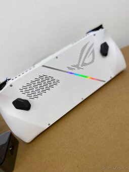 Herní konzole ASUS ROG Ally - AMD Z1 Extreme/16GB/512GB - 3