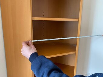 Rohová skříň / knihovna Ikea - 3