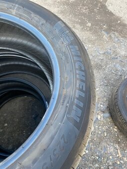 225/55r18 - 3