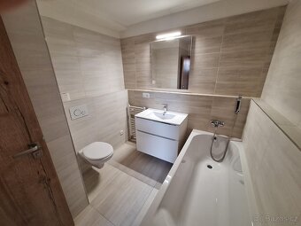 Pronájem nového bytu 3+kk s park. místem v Č. Budějovicích - 3