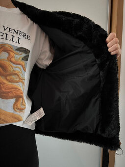 Kožíšek Pull Bear - 3