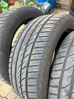 Dvourozměrné letní pneu 255/50 r19 285/45 r19 - 3