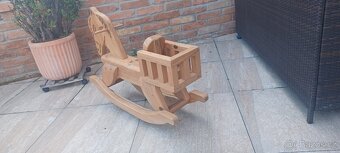 Houpací kůň z masivu - 3