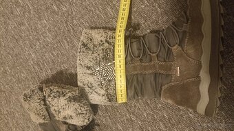 Dívčí sněhule, 39 - 3