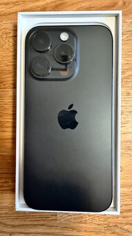 Phone 15 Pro 128 GB – Černý titan - 3