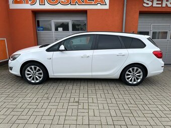 Opel Astra, 1.4 T 103KW NAVI,BI-XENON - 3