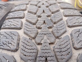 195/65 R15 zimní Dunlop - 3