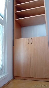 Praktická skříň do kanceláře nebo pokoje. - 3