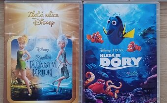 Dětská DVD Barbie, Zvonilka, Šmoulové atd - 15 kusů - 3