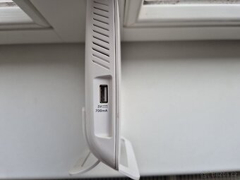 WiFi router Zyxel - 3