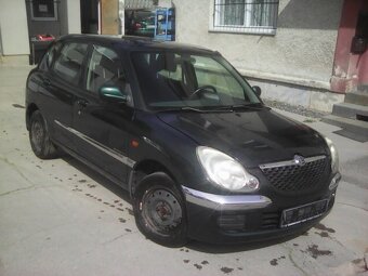 daihatsu sirion 1.0,2002,130000km. - 3