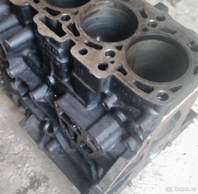 Blok motoru Octavia 2 CFH - 3