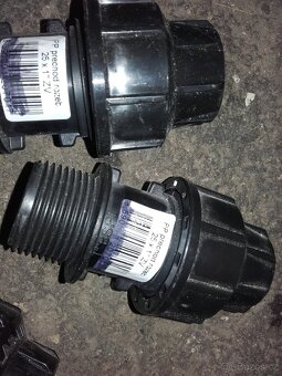 Kolena plus redukce na vodu 25mm - 3