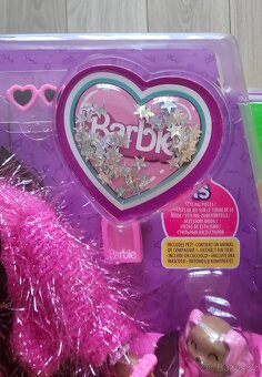 Barbie Extra Stylová brunetka s pejskem - 3