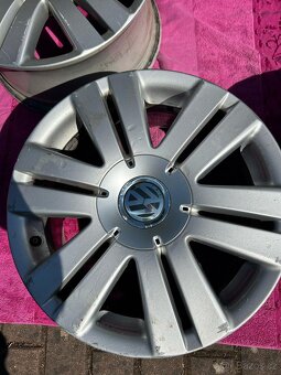 Original VW hlinikova kola 16" - 3