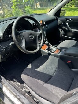 Mercedes-Benz Třídy C, 200 cdi - 3