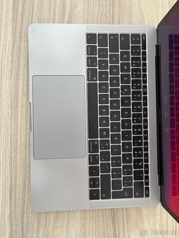 Apple MacBook Pro 13" (A1708) - 3