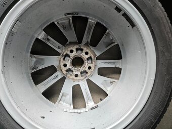 Prodám ORIGINÁLNÍ disky 18" na Karoq + Pneu Michelin - 3