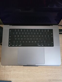 MacBook pro 16 m1 32GB RAM, 512GB SSD poškozený display - 3