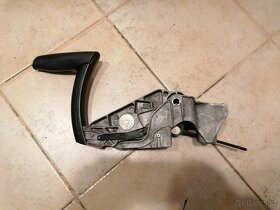 Mechanismus rucni brzdy audi A3 8p - 3