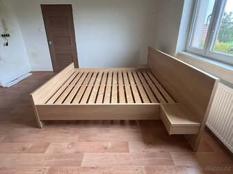 Manželská postel s nočními stolky - 3