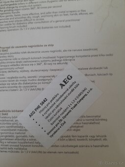 Elektrický pilník na nohy AEG - 3