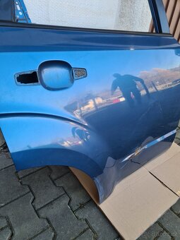 Pravé zadní dveře SUBARU Forester SH - 3