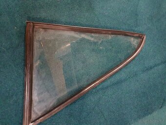 Větrací okénko BESPO - 3