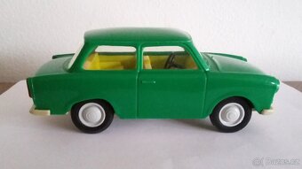 Stará hračka na setrvačník Trabant 601 Anker NDR - 3