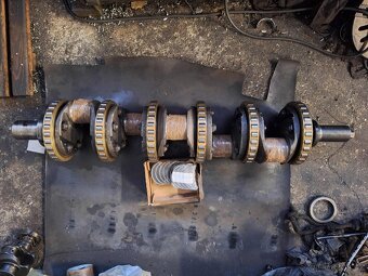 Tatra 813 10V díly - 3