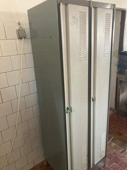 Šatní skříňky - 3