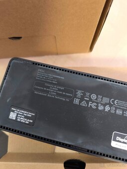 Dokovací stanice Dell D6000 - 3