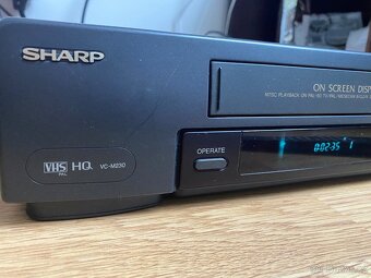 Videorekordér SHARP VC-M230 – Made in U.K. - 3