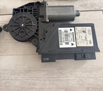 Zbytky dílů Audi A3 A4 A6 - 3