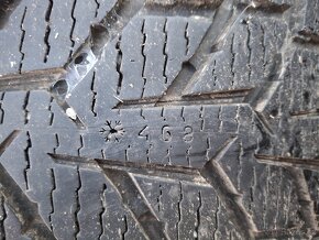 Prodám 215/60 R17 - 3