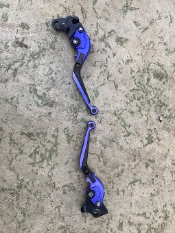 Náhradní díly a plasty Yamaha YZF R125 - 3