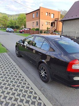 Prodám Škoda Octavia 2 Facelift 1.6 mpi 75kW Liftback - 3