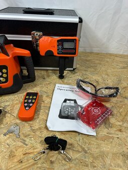 Rotační samonivelační laser s červeným paprskem - 3